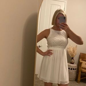 White dress with daisy embroidery